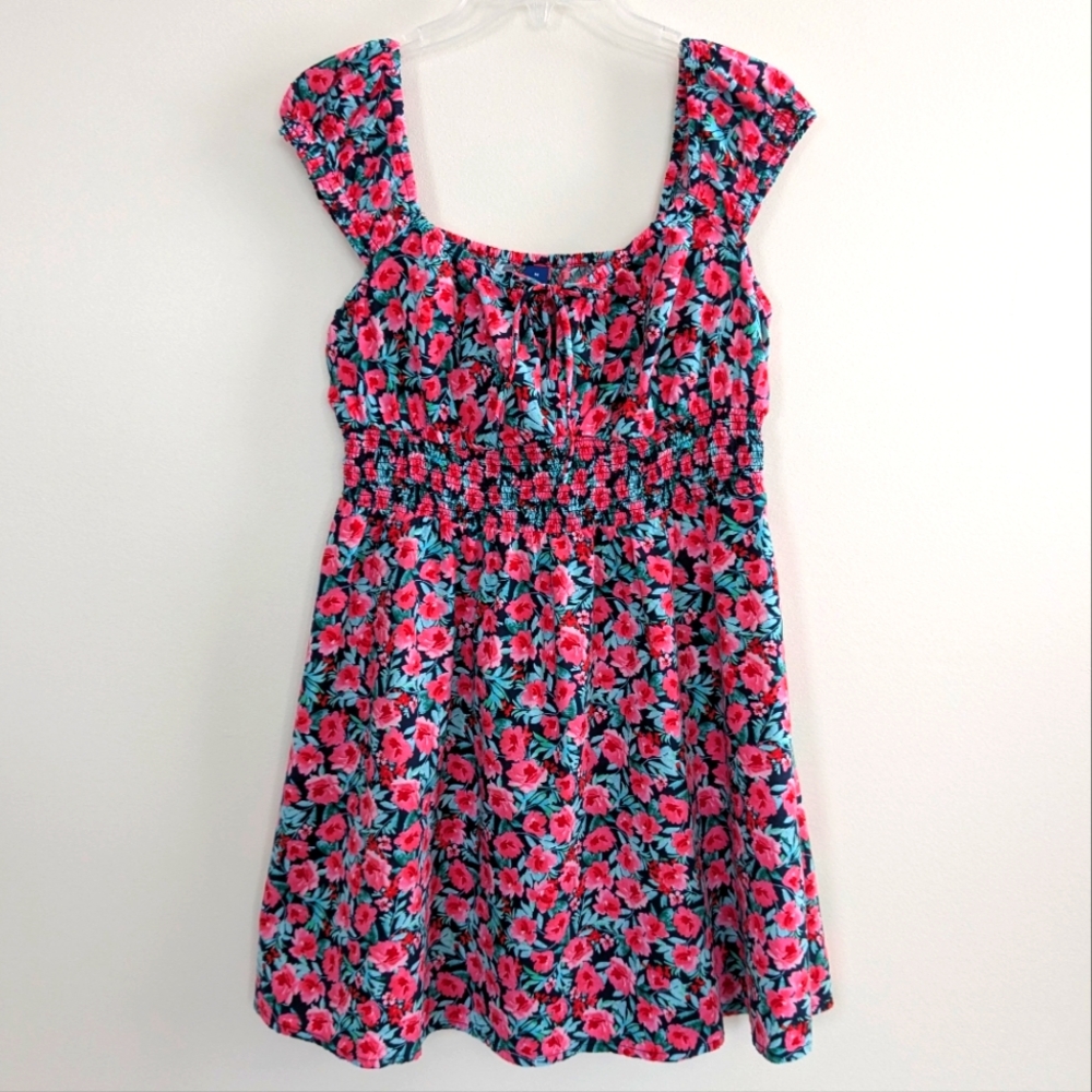 Women's Old Navy Waist-Defined Floral Mini Dress in Painted Floral (Size M)